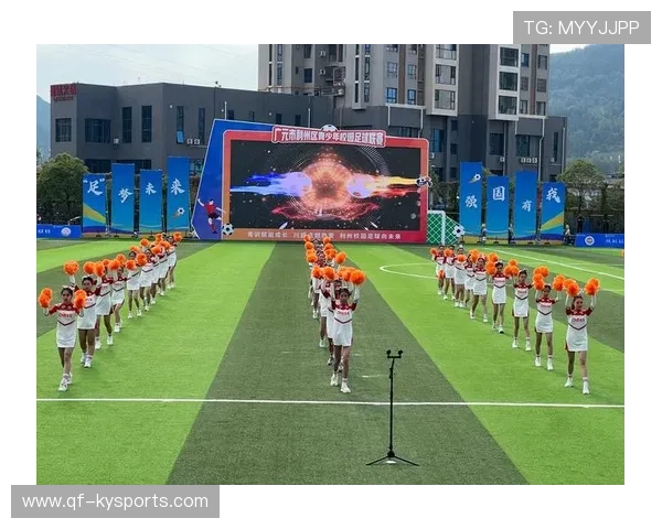 专家提醒:校园足球应以参与和乐趣为主,避免职业化早熟 专家提醒:校园足球应以参与和乐趣为主,避免职业化早熟